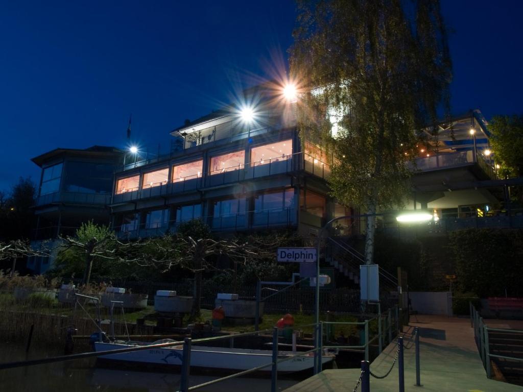 Seehotel Delphin Meisterschwanden Eksteriør billede