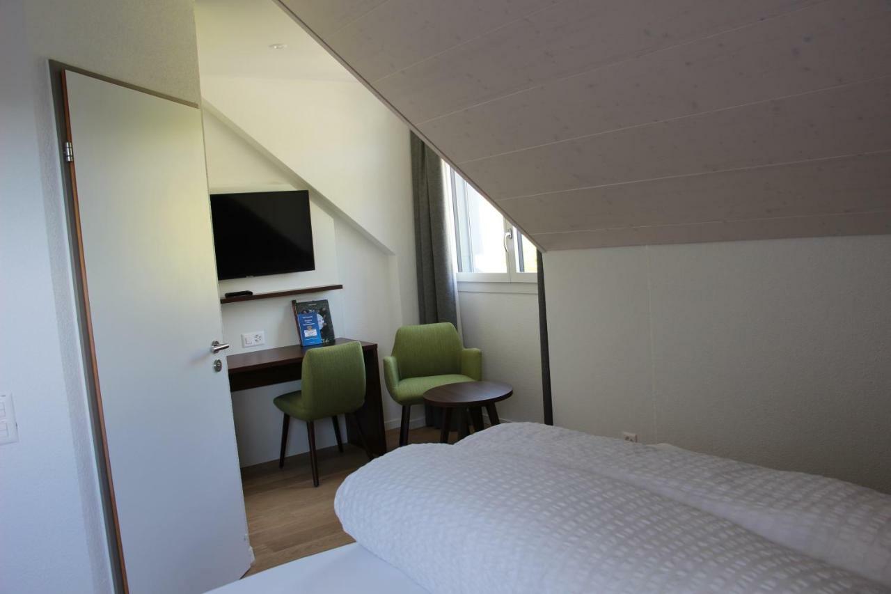 Seehotel Delphin Meisterschwanden Eksteriør billede